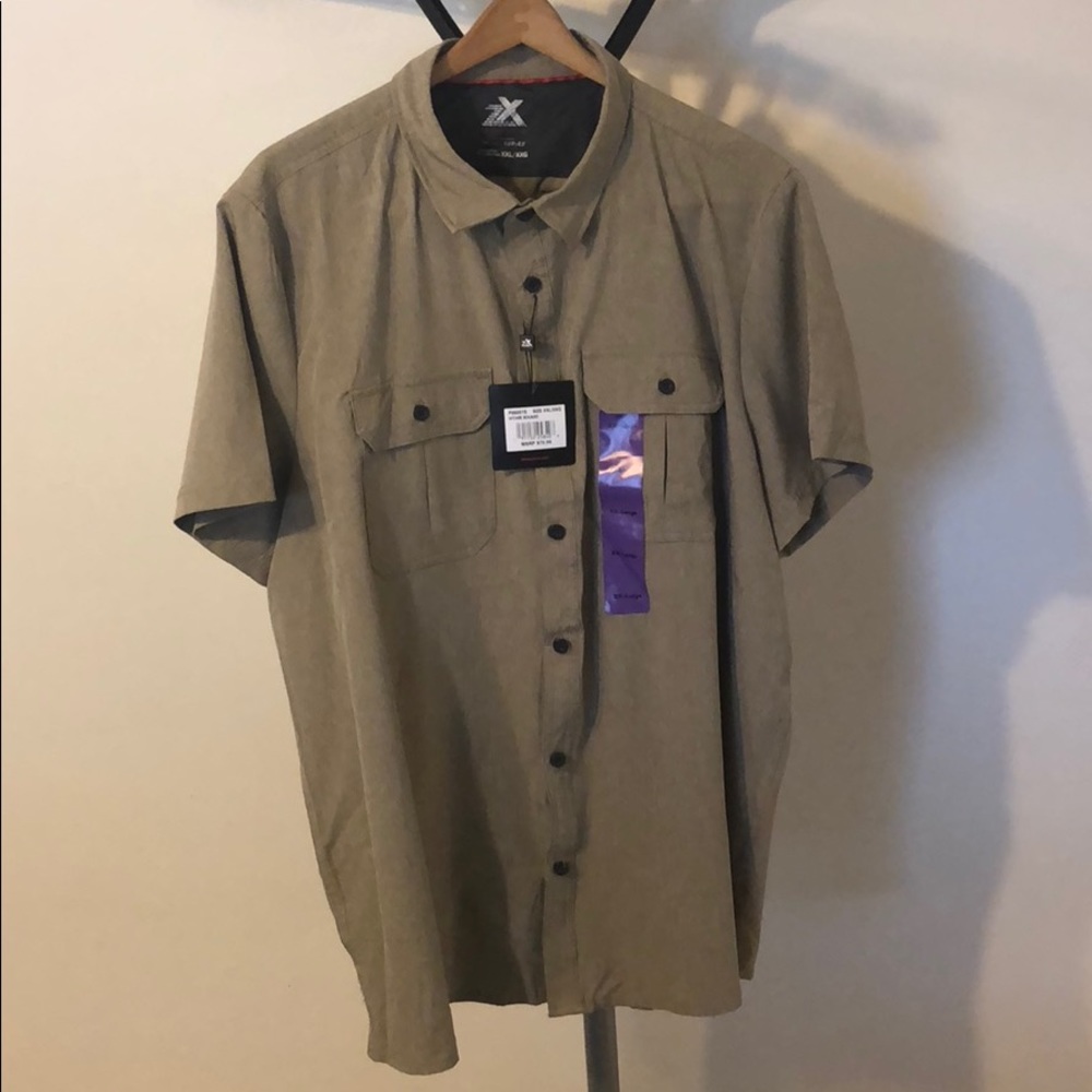 Men’s button up causal shirt